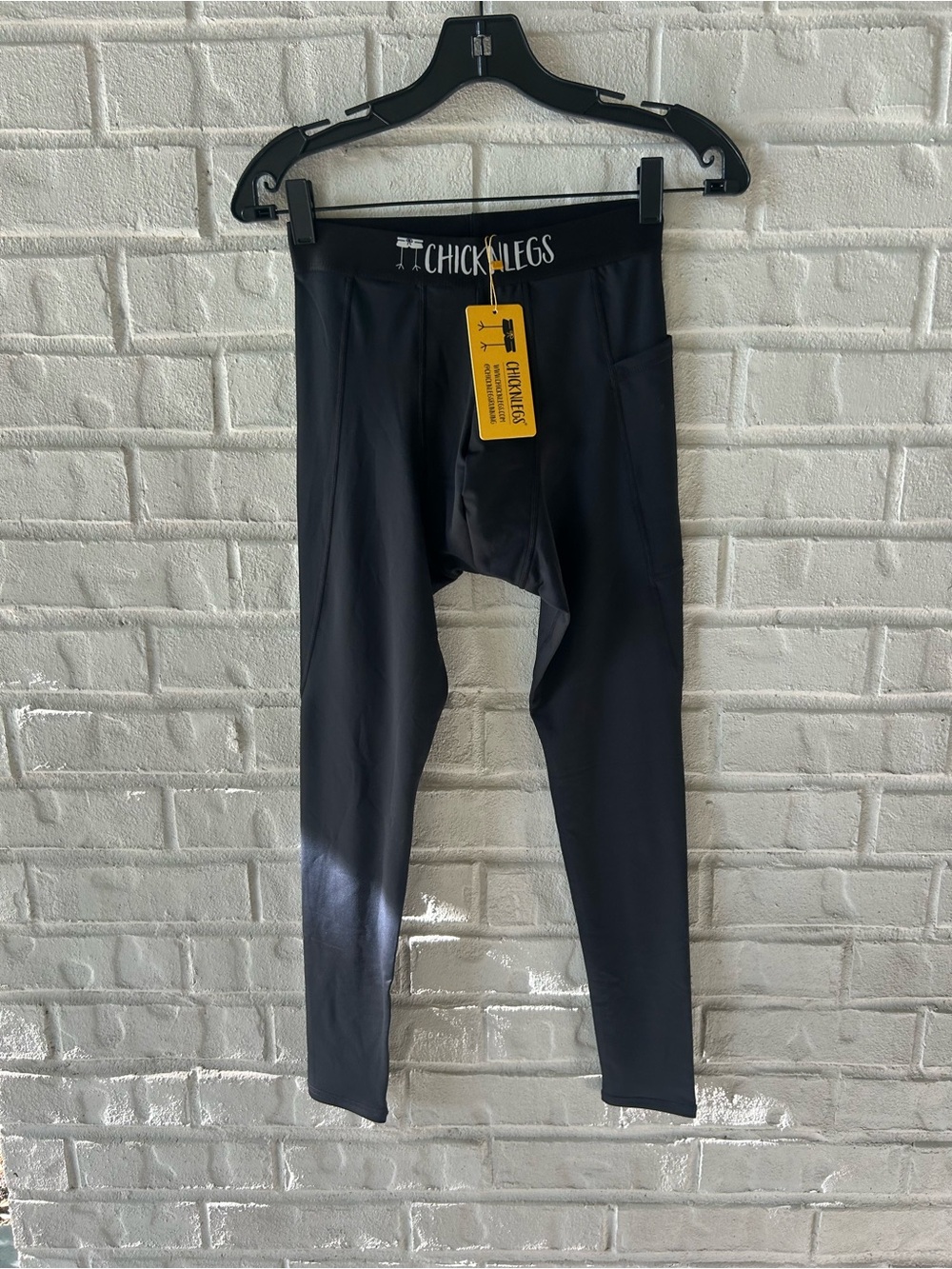 NWT MENS SMALL CHICKNLEGS COMPRESSION LEGGING